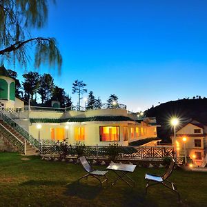 Galleu Hill Resort View Of The Himalayas