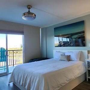 114 Heated Pool Harbor Side Studio Sleeps 2